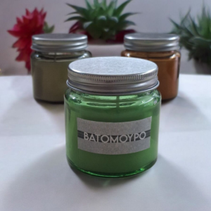 ΧΕΙΡΟΠΟΙΗΤΟ ΑΡΩΜΑΤΙΚΟ ΚΕΡΙ ΑΡΩΜΑ 'ΒΑΤΟΜΟΥΡΟ' ΣΕ ΠΡΑΣΙΝΟ ΒΑΖΟ