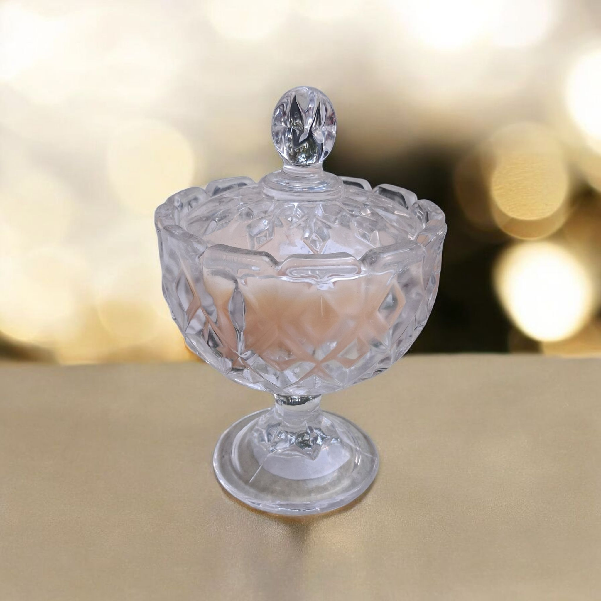 ΧΕΙΡΟΠΟΙΗΤΟ ΑΡΩΜΑΤΙΚΟ ΚΕΡΙ 'ΜΕΛΟΜΑΚΑΡΟΝΟ' ΣΕ ΡΕΤΡΟ ΒΑΖΑΚΙ